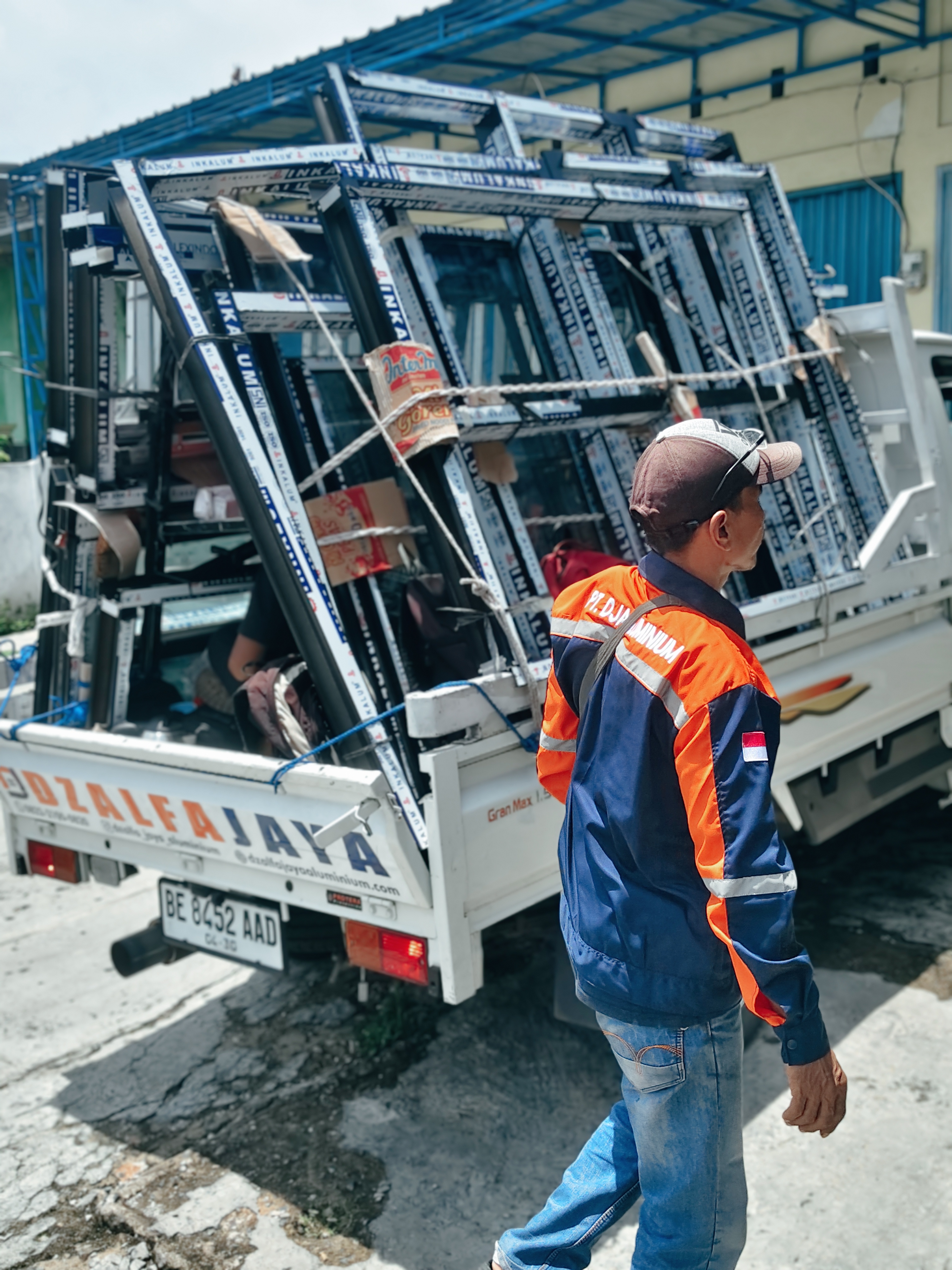 Tim PT DJA Aluminium Konstruksi
